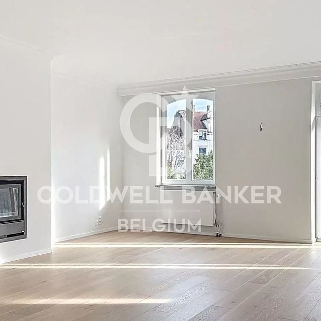 Appartement te huur in Sint-Gillis voor € 3.180 met 3 slaapkamers - Photo 1