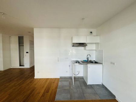 Rental Apartment Rueil-Malmaison Mont-Valérien - Photo 2