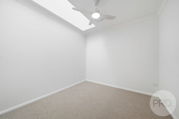 2/160 Muttama Parade, Gobbagombalin NSW 2650 - Photo 1