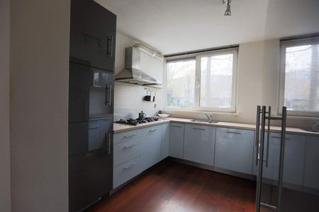 Appartement te huur: Aartsbisschop Romerostraat 483 3573 AR Utrecht - Photo 4