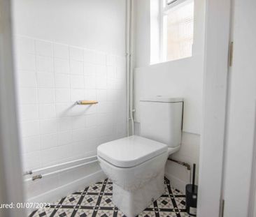 84 Lawrence Street - Photo 4