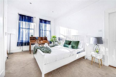 3 bedroom flat to rent - Photo 4