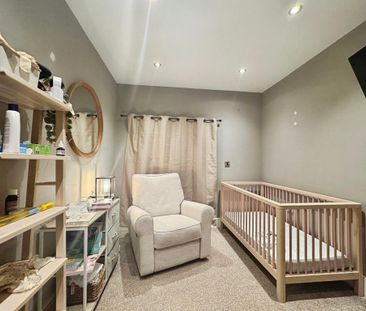 3 bedroom flat to rent - Photo 4