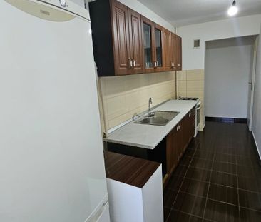 Garsonieră de închiriat, Craiova, 14 mp, decomandată - Fotografie 2