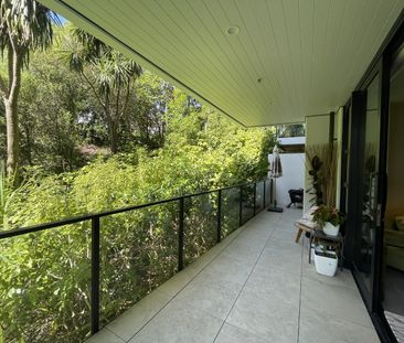 Fully furnished and stylish - Photo 1