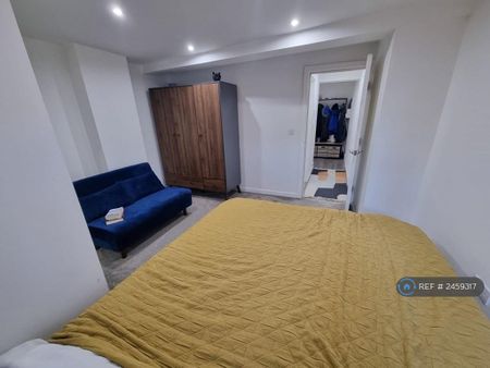 1 bedroom flat to rent - Photo 3