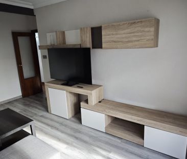 Piso de alquiler en Calle Jaime Segarra, 61, Carolinas Altas - Photo 2