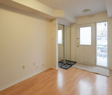 For Lease - 4975 Southampton Drive Unit# 195, Mississauga, Ontario - Photo 1