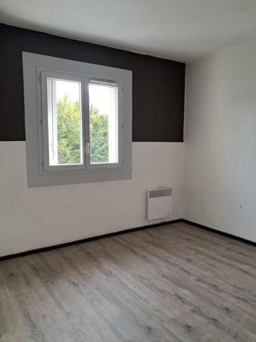 APPARTEMENT T3 75m2 ST JEAN DE MOIRANS - Photo 3