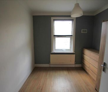 4 bedroom terraced house to rent - Photo 2