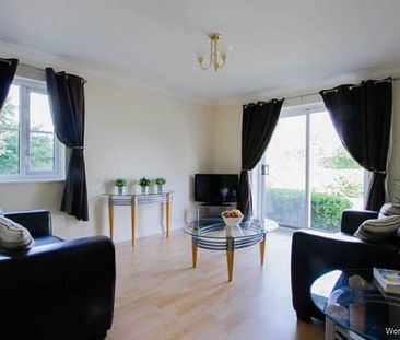 2 bedroom property to rent in Crawley - Photo 1