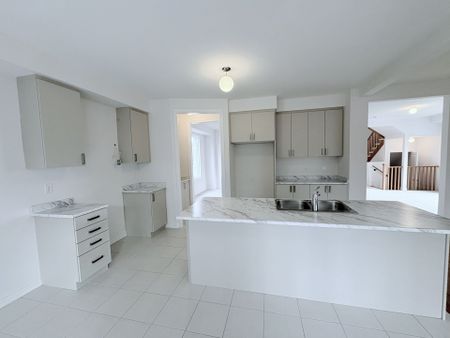 For Lease - 60 Baycroft Boulevard, Essa, Ontario - Photo 4