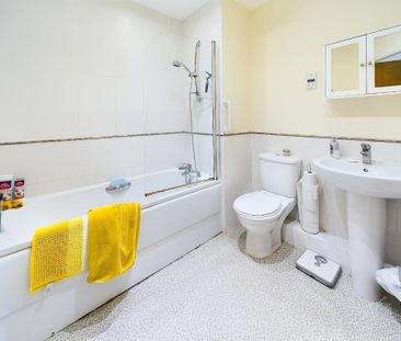 2 bedroom apartment to rent - Photo 6