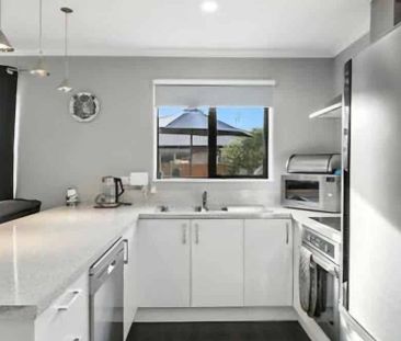 4 Bedroom Home for Rent – Oxford Township - Photo 2