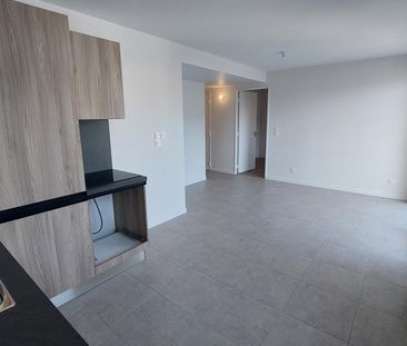 location Appartement T2 DE 42.74m² À THONON LES BAINS - Photo 3