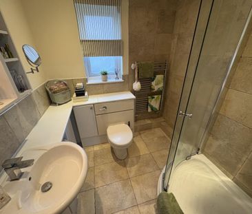 4 bedroom detached house to rent - Photo 6