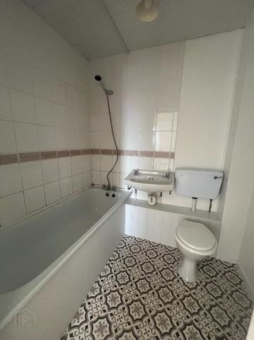 37 Hill Street, Lisburn, BT28 1YE - Photo 2
