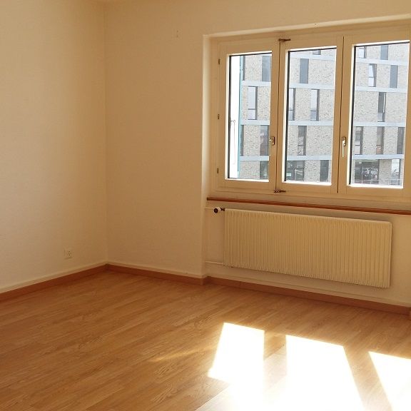 Appartement de 4 pièces au 2ème étage - Photo 1