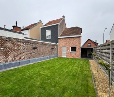 Volledig gerenoveerde rustig gelegen woning met 3 SLK, tuin en garage - Photo 6