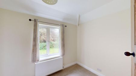 2 bedroom semi-detached house to rent - Photo 2