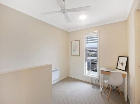 Easy-Care Living in a Convenient Casey Location - Photo 3