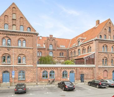 HAMNGATAN 15 - Photo 5