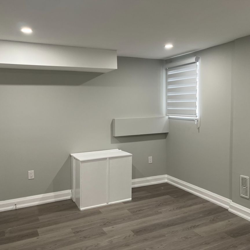 For Lease - 1195 McEachern Court Unit# Basement, Milton, Ontario - Photo 1