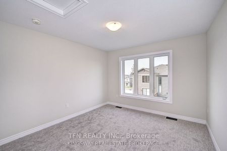 Townhouse For Lease | X8142788 - Photo 4