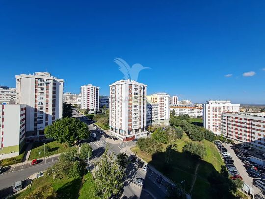 Apartment T3 in Póvoa de Santa Iria e Forte da Casa, Vila Franca de Xira - Photo 1
