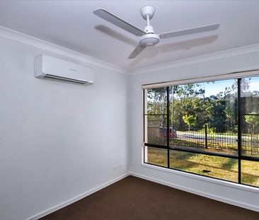 Low-Maintenance Living in a Modern Flagstone Pocket - Photo 4