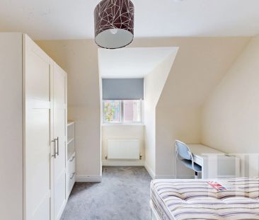 Victoria Mews, Crawley, RH11 - Photo 6