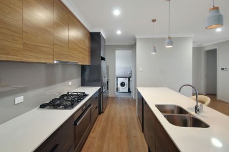 Stunning Three Bedroom Home in Great Location! - Photo 4