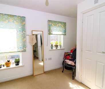 2 bedroom terraced house to rent - Photo 4