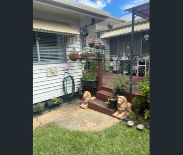 Charming 1 Bedroom Cottage for Rent in Petrie - Photo 2