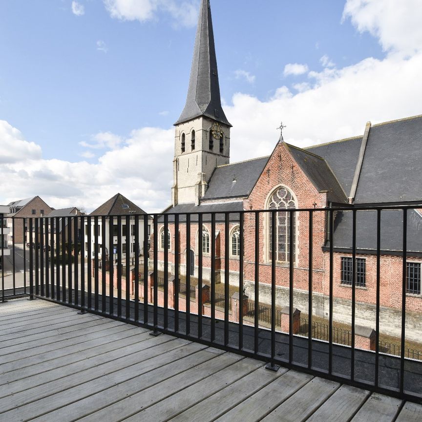 Modern en lichtrijk appartement met uniek uitzicht in hartje Elversele - Photo 1