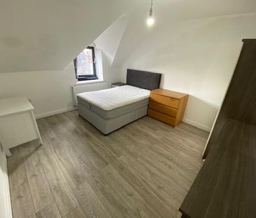 2 bedroom ground floor flat to rent - Photo 3