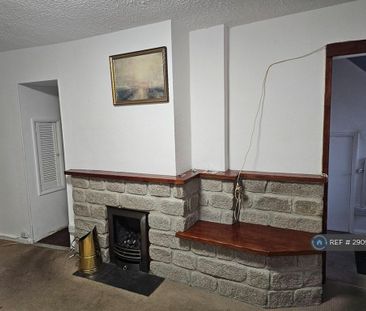2 bedroom maisonette to rent - Photo 2