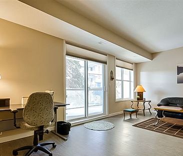 Spacious 1 Bedroom Condo With Central A/C And Modern Finishes - Photo 3