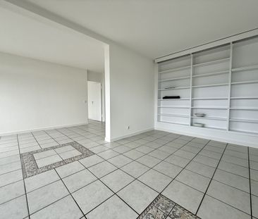 Helle Zweizimmerwohnung mit sensationellem Fernblick - Photo 3