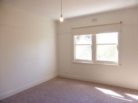 36 Station Road, St Leonards - Photo 3