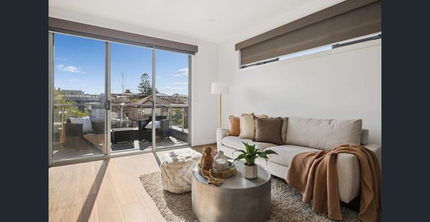 Modern Street-Facing Townhouse with Fantastic Outdoor Living - Photo 1