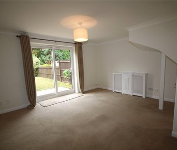 3 bedroom end of terrace house to rent - Photo 1