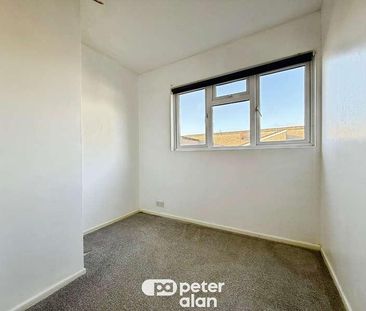 West View, Taffs Well, Cardiff, CF15 - Photo 5