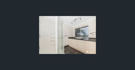 Your Peaceful Retreat in Vibrant West End - Photo 5