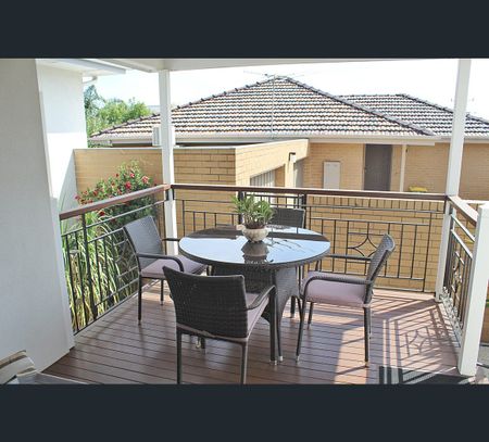 1/953 High Street, Reservoir, Vic 3073 - Photo 4