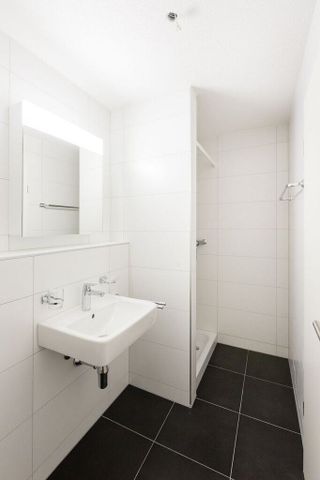 Light-flooded apartment in a quiet environment! - Photo 2