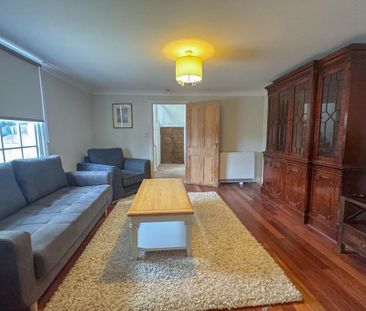 3 bedroom apartment to rent - Photo 2