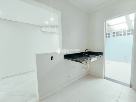 Casa em Condomínio com 2 quartos e 88m² para alugar em Rio Branco, Canoas. - Photo 5