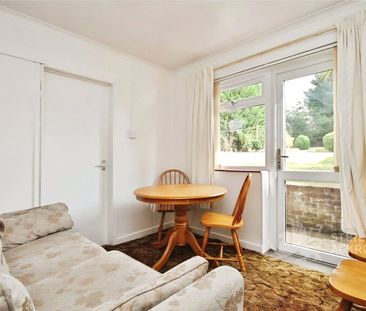 Blackwell Avenue, Guildford, Surrey, GU2 8LU - Photo 1