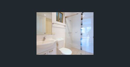 16/115 Nudgee Road, Hamilton, Qld 4007 - Photo 3